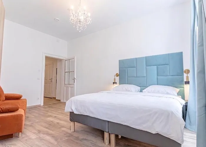 Apartment Prime Location - 1 Bedroom With Wifi & Tv *